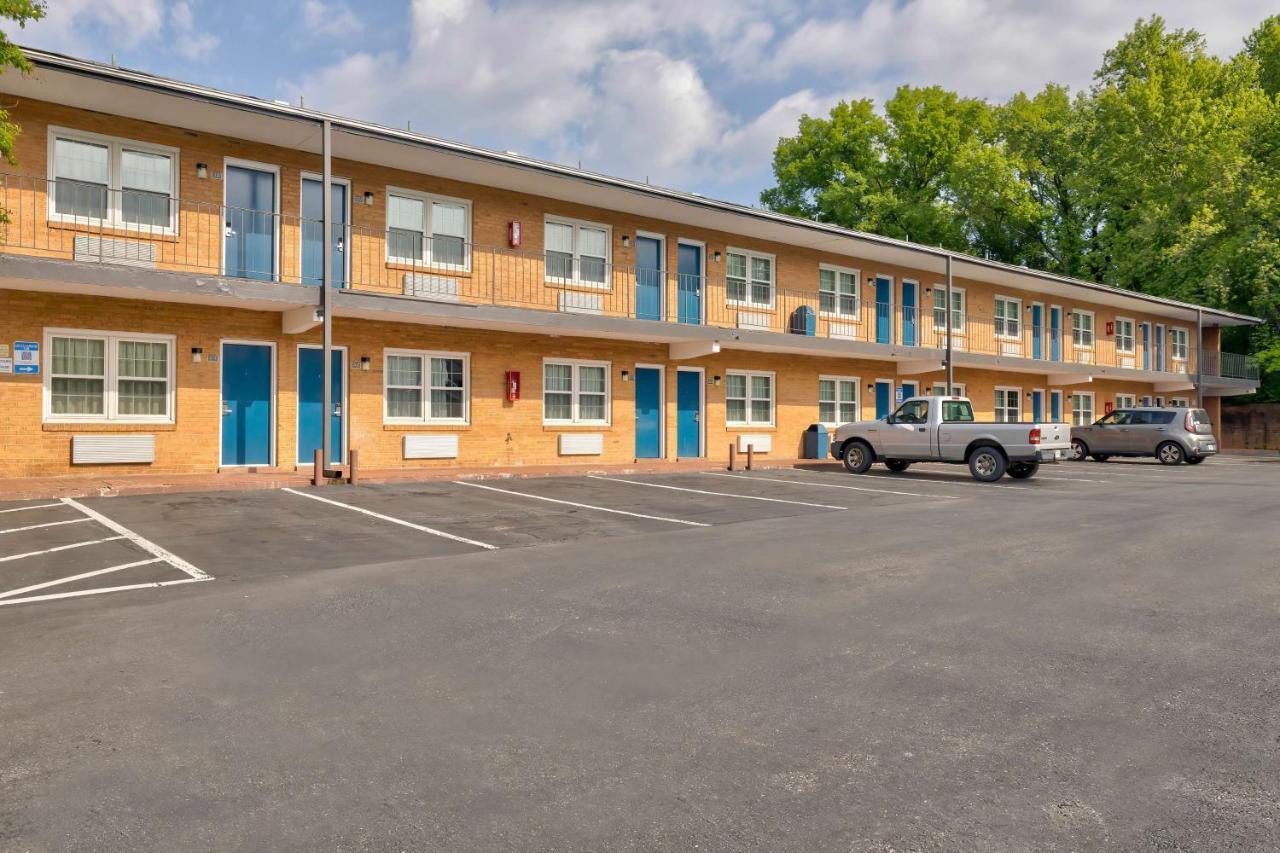 Motel 6-Falls Church, Va - Arlington Boulevard Ngoại thất bức ảnh