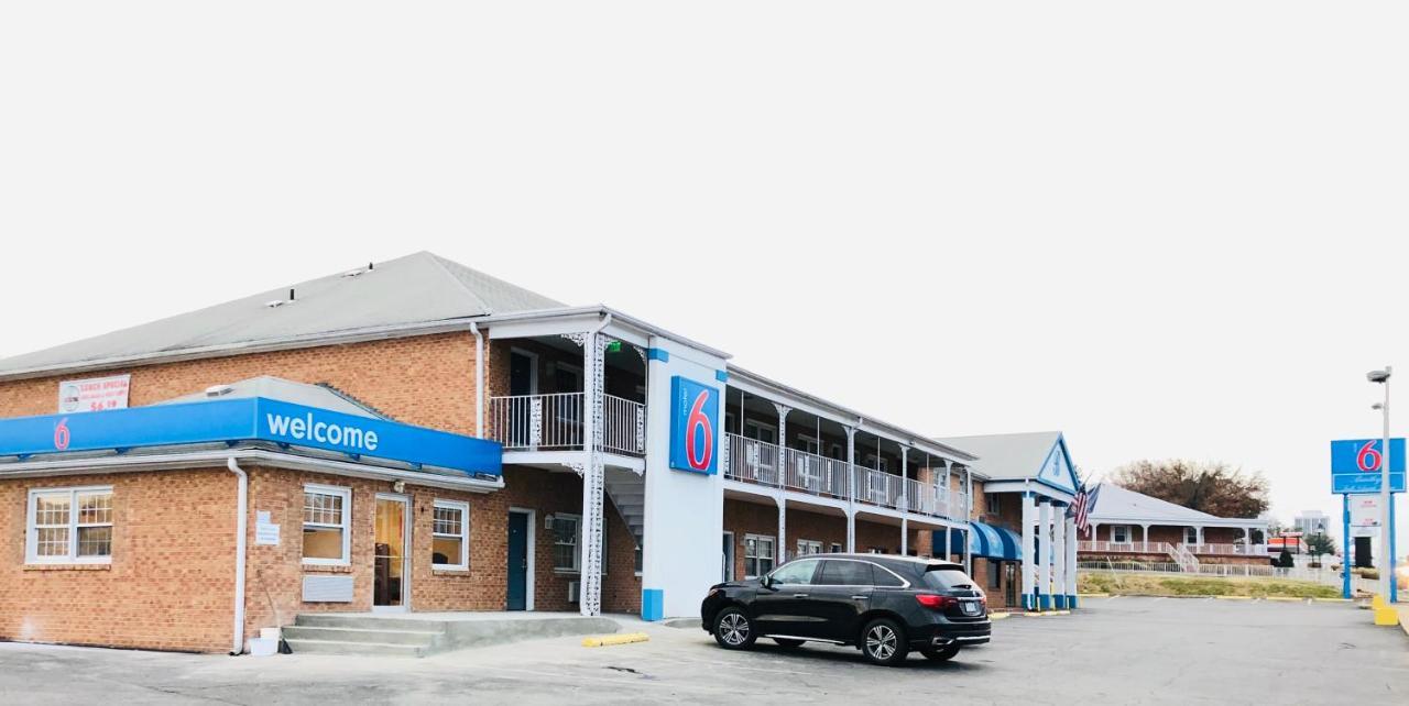 Motel 6-Falls Church, Va - Arlington Boulevard Ngoại thất bức ảnh